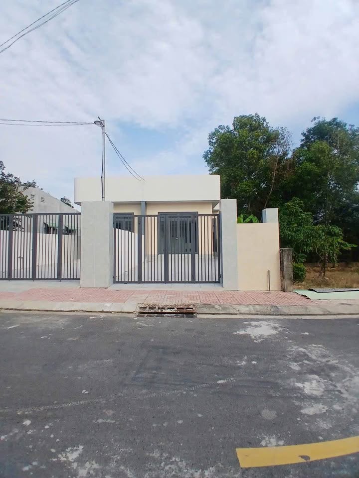 Nhà phố Ninh Thạnh, Tây Ninh 145m² giá 1.49 tỷ - Cơ hội sở hữu ngay!