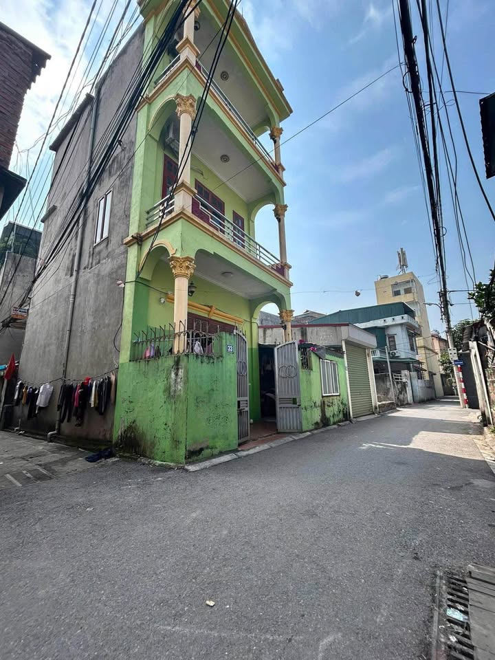 Nhà 3 tầng Đặng Xá, Gia Lâm 75m² giá 6.3 tỷ - Ô tô tránh, mặt tiền thoáng đãng!