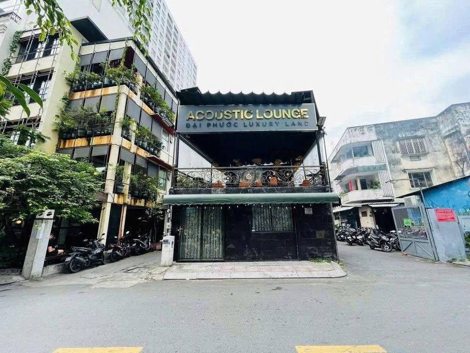 Nhà cho thuê 3 mặt tiền Nguyễn Văn Nguyễn, Quận 1 - Giá chỉ 80 triệu/tháng!