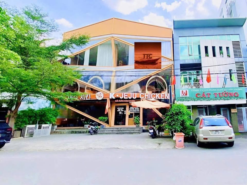 Cho thuê mặt bằng kinh doanh đường D5, Bình Thạnh 225m² - Vị trí đắc địa, sẵn sàng hoạt động!