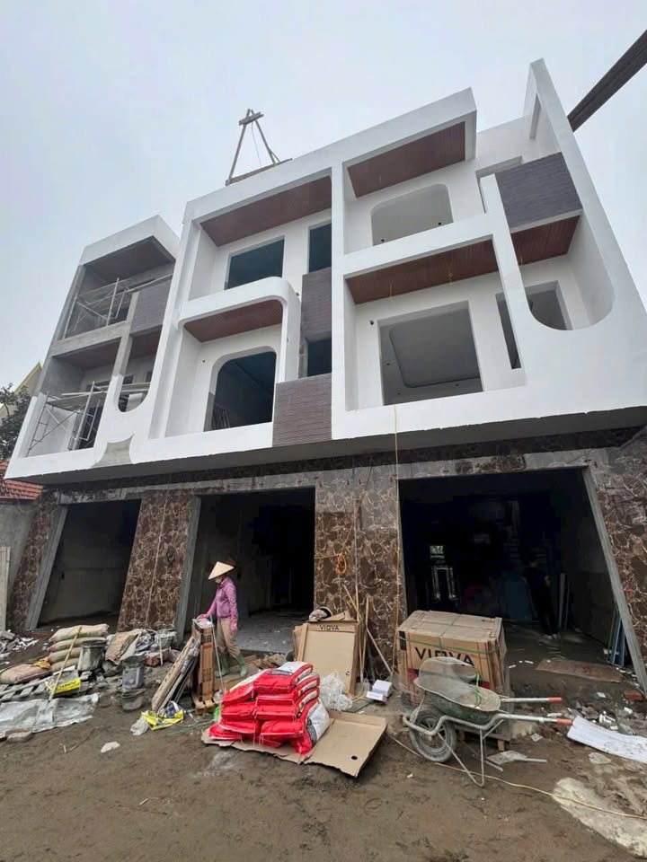 Nhà Văn Hóa Hy Tái Hồng Thái 70m² giá 2.7 tỷ - Ô tô vào tận nơi!