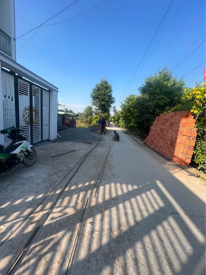 Nhà liền kề 2 tầng tại Đan Ấp 4, Tân Bửu, 99m² giá 2.7 tỷ - Sẵn sàng vào ở ngay!