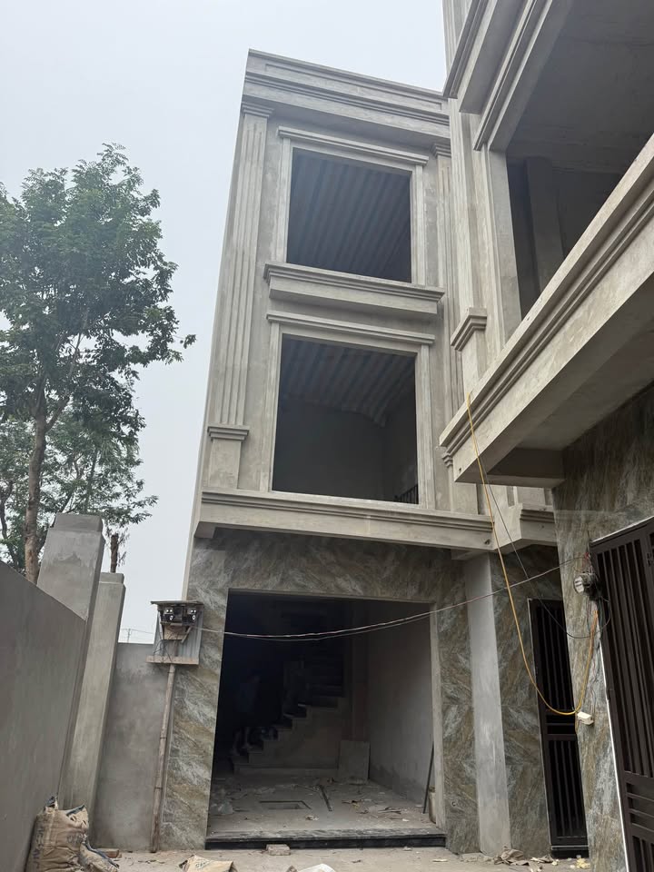 Nhà 3 tầng Thôn 1, Song Phương, Hoài Đức, 40m² giá 2.2 tỷ - Tiện nghi đầy đủ!