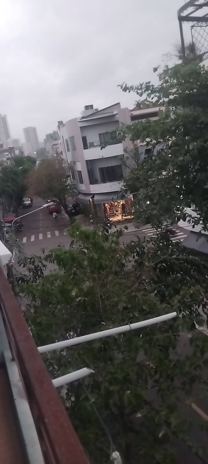 Mặt bằng FrontHouse cho thuê đường Nguyễn Hữu Thọ 40m² giá 4 triệu - Vị trí đắc địa sát chợ Đầm!