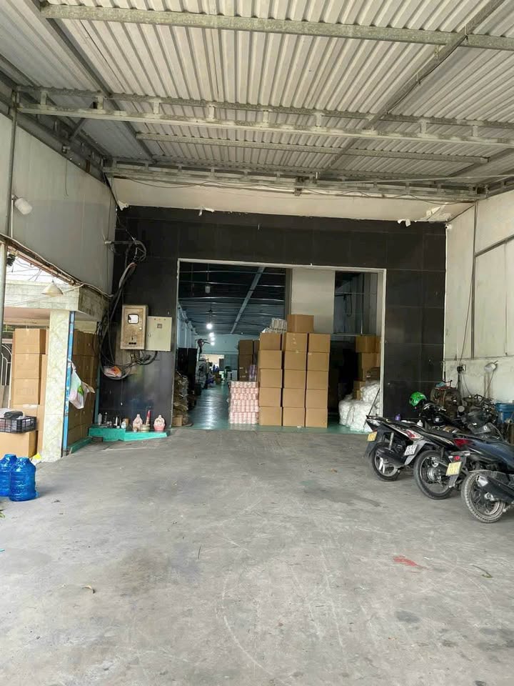 Nhà xưởng mặt tiền đường Trần Văn Giàu, Bình Chánh 674m² giá 23 tỷ - Đầu tư sinh lời ngay!