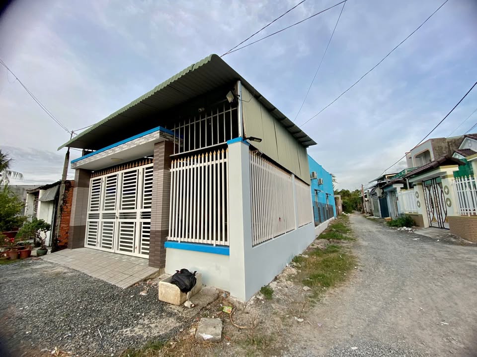 Nhà riêng chính chủ phường Ninh Thạnh 240m² giá 1.3 tỷ - Lô góc tiện nghi