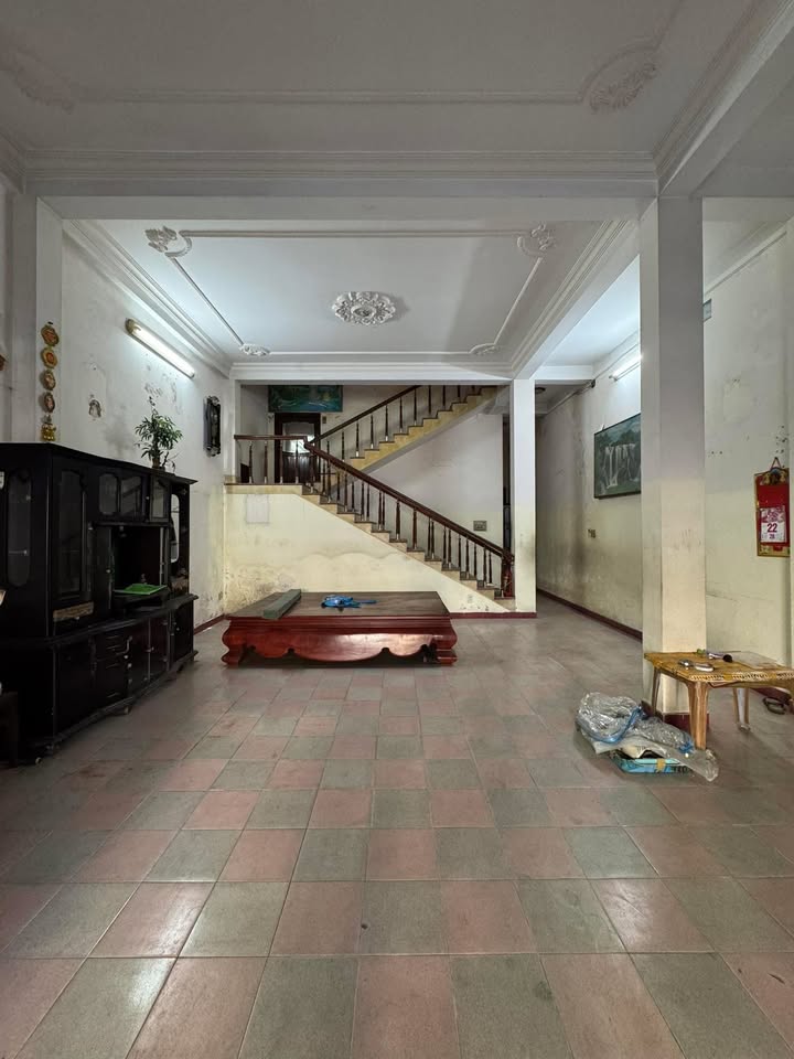 Bán lô đất mặt tiền Núi Thành, Hải Châu, Đà Nẵng 138m² - Nhà 3 tầng kiên cố, giá 25 tỷ!