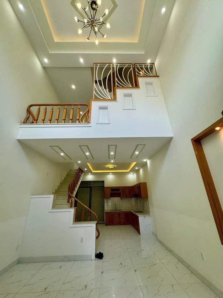 Nhà phố 1 trệt 1 lửng 3 lầu tại 49 Nguyễn Bỉnh Khiêm, 55m² giá 7.2 tỷ - Nhà mới, ô tô vào tận nơi!