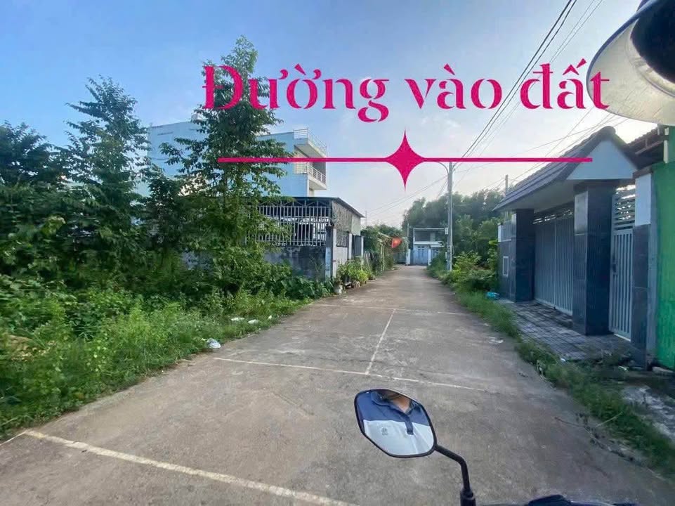 Đất thổ cư An Ngãi 400m² giá 1.85 tỷ - Gần chợ, tiện ích đầy đủ!