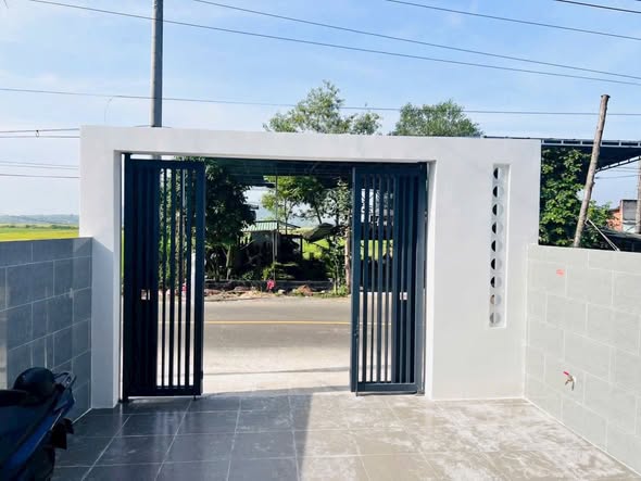 Nhà phố Đất Đỏ Bà Rịa - Vũng Tàu 94m² giá 2.39 tỷ - Đầu tư sinh lời hấp dẫn!