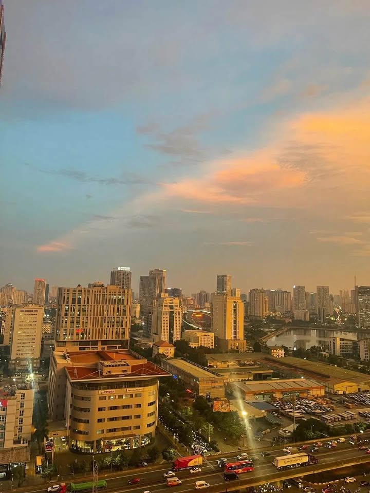 Căn hộ FLC Green Phạm Hùng 60m² giá 5 tỷ - Hướng Đông mát mẻ!