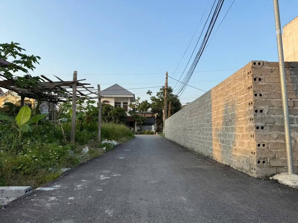 Lô đất đẹp tại ngõ 27 Tư Thủy, Dương Kinh 100m² giá chỉ 2.1 tỷ - Cơ hội đầu tư sinh lời!