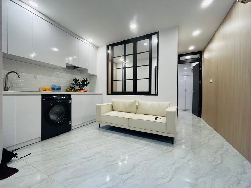 Căn hộ tập thể phố Bạch Mai 34m² giá nhỉnh 3 tỷ - Full nội thất hiện đại, giao ngay!