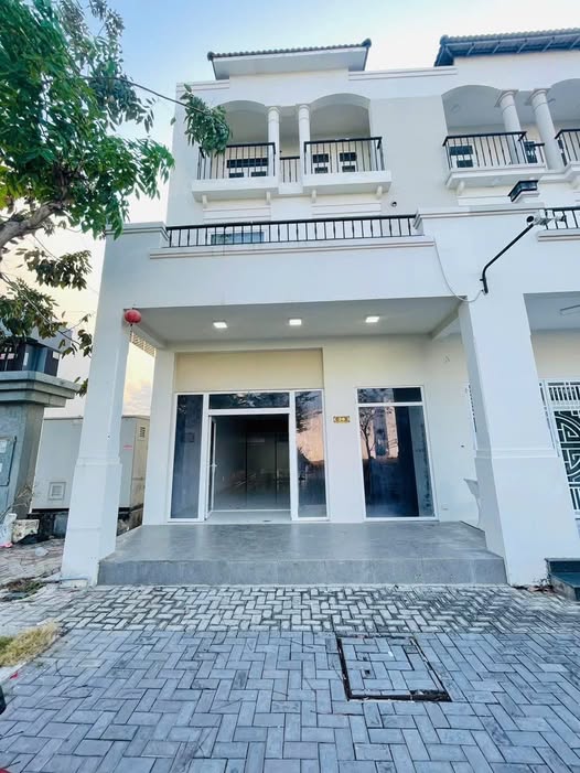 Nhà đẹp Tây Sông Hậu đường số 5 - 120m² giá 5.5 tỷ - Thiết kế hiện đại, không khí trong lành!