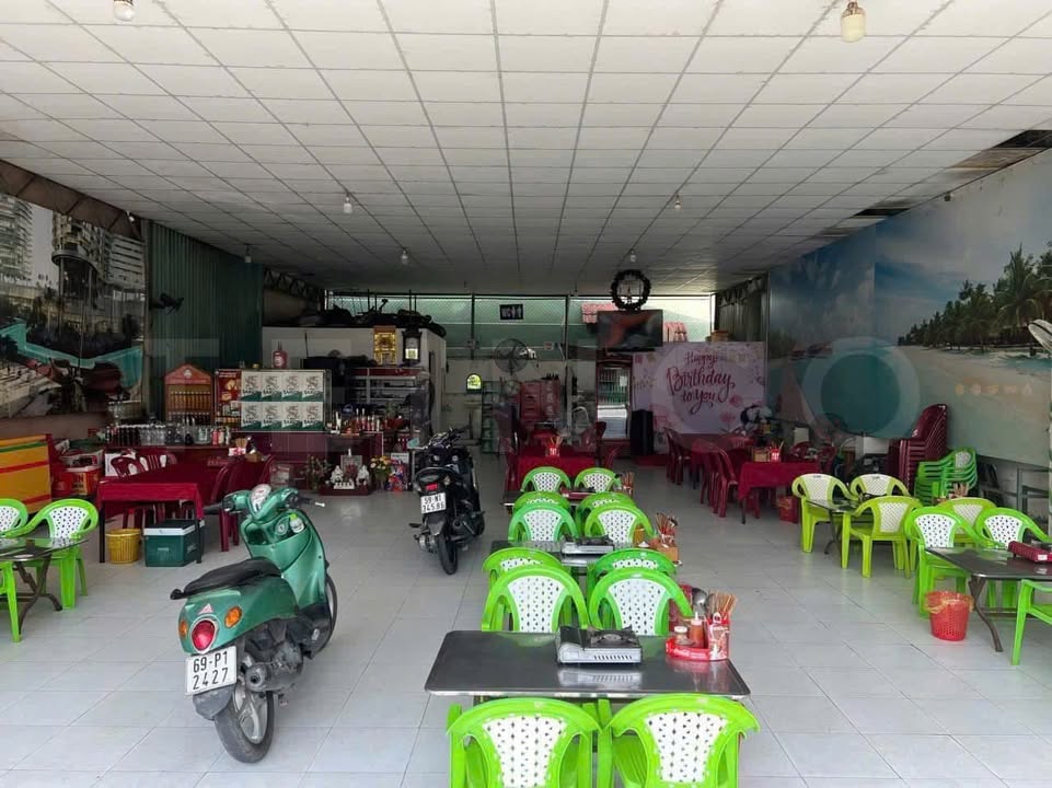 Cho thuê kho 200m² đường Cách Mạng Tháng Tám, Cần Thơ - Giá chỉ 10 triệu/tháng!