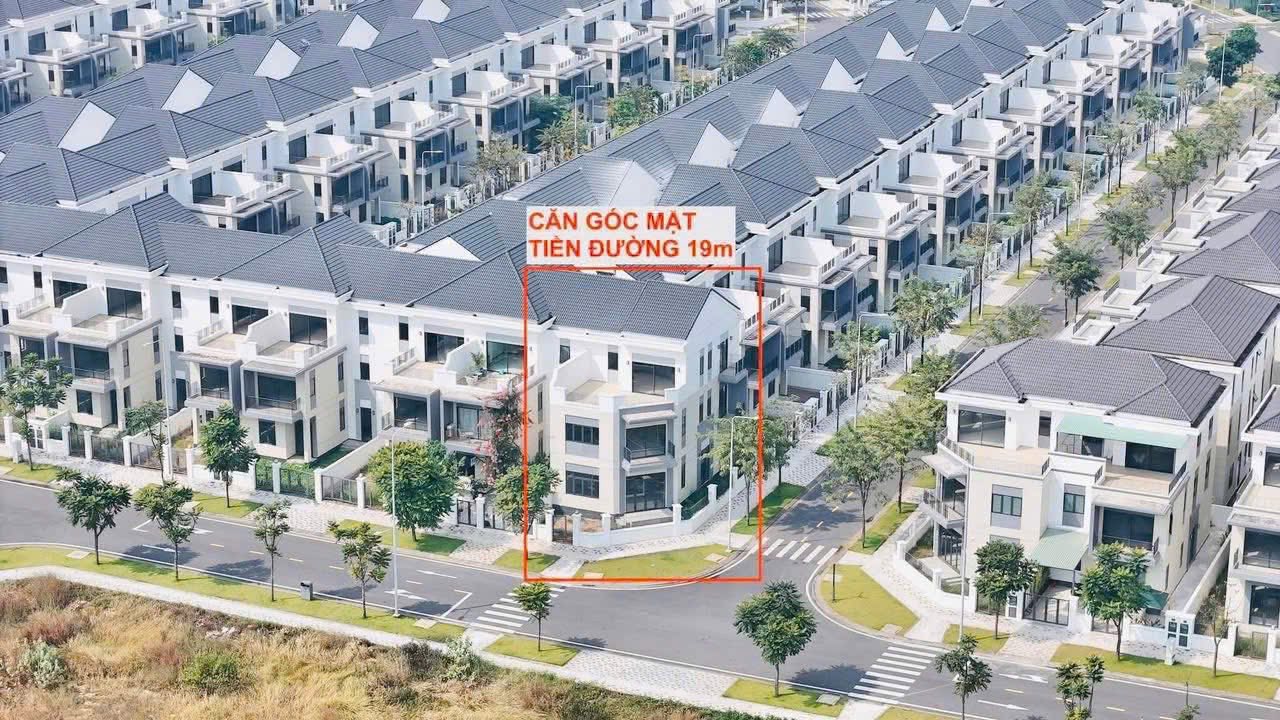 Nhà phố The Suite Aqua City Biên Hòa 188m² giá 12.7 tỷ - Căn góc 2 mặt tiền đắc địa!