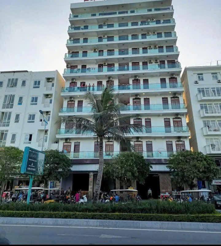 Khách sạn mặt đường Hồ Xuân Hương Sầm Sơn 700m² giá thỏa thuận - Đầu tư sinh lời ổn định!