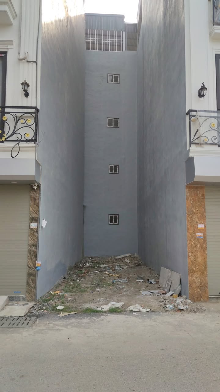 Đất Nhị Khê 52m² giá 5.3 tỷ - Đường rộng ô tô vào tận cửa