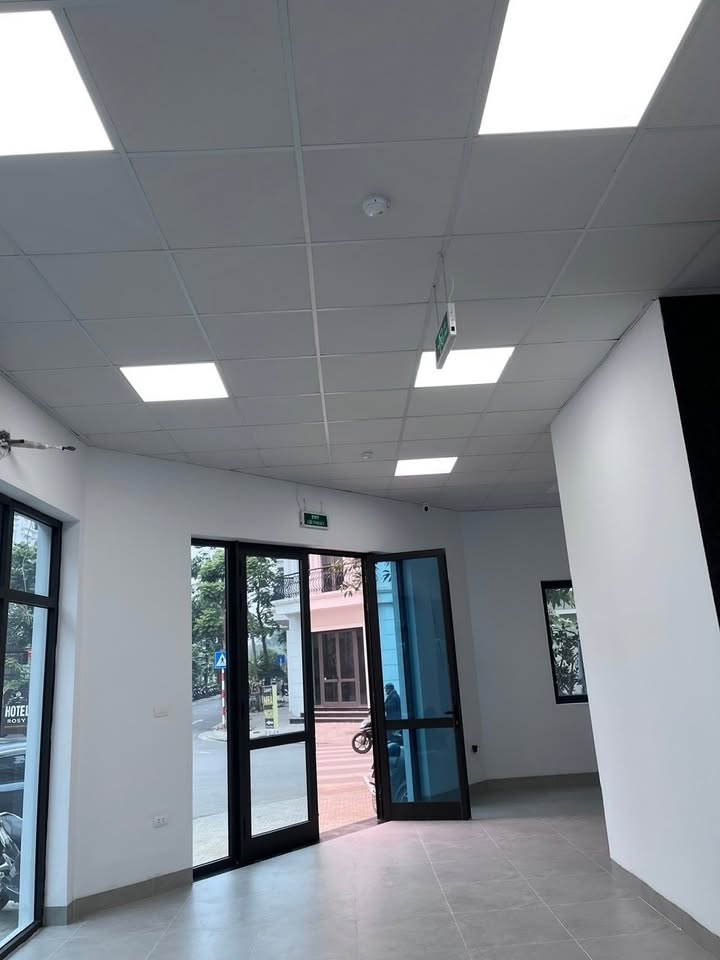 Cho thuê FrontHouse tại Kiến Hưng, Hà Đông 72m² - Không gian hiện đại, thuận tiện kinh doanh!