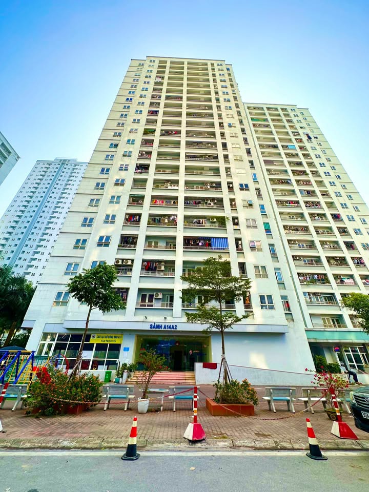 Căn hộ A14 Nam Trung Yên, Cầu Giấy, 65m² giá 12 triệu - Nhận nhà ngay!