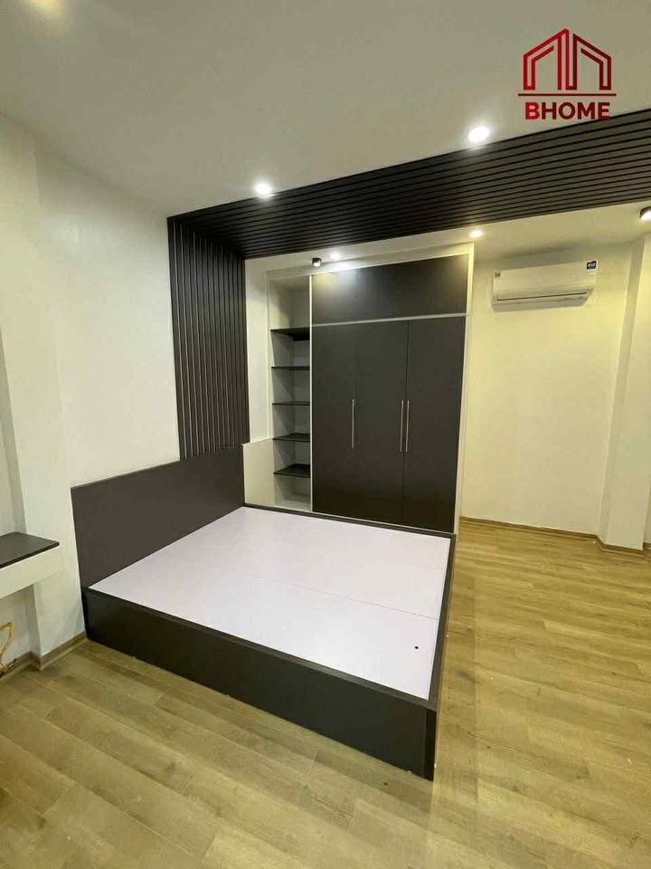 Căn hộ 2 phòng ngủ đường Giảng Võ, quận Ba Đình, 75m² - Thiết kế sang trọng, sẵn sàng vào ở!