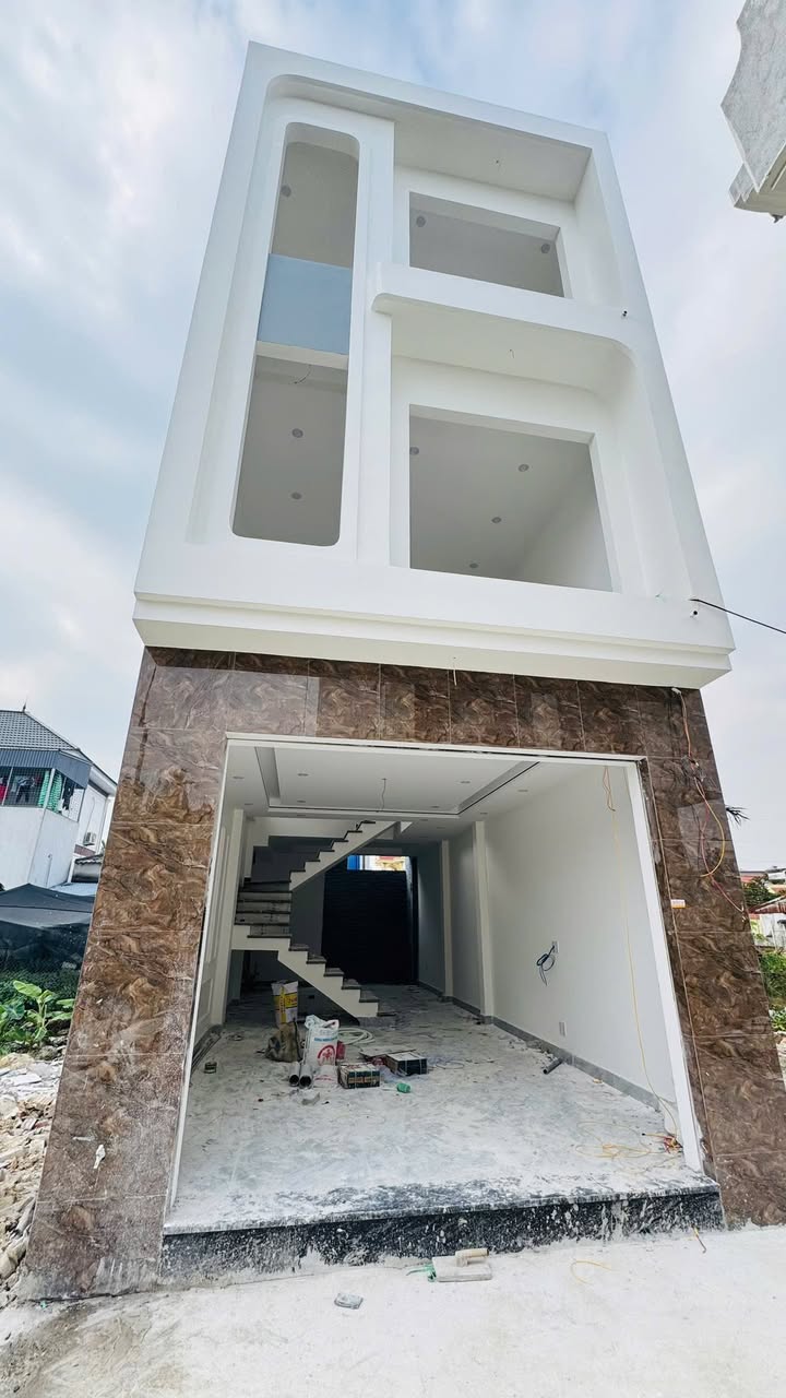 Nhà 3 tầng tại Hồng Thái, An Dương 50m² giá chỉ 2.1 tỷ - Đầy đủ tiện ích sống!