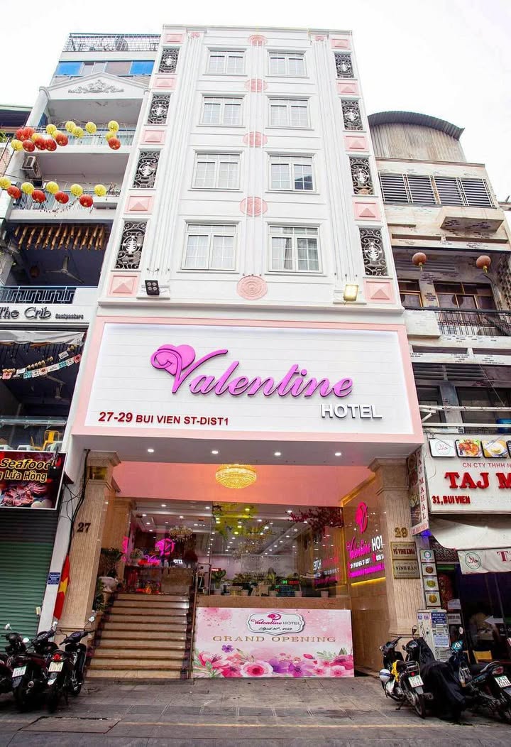 Khách Sạn 10 Tầng Bùi Viện, Quận 1 - Doanh Thu 700 Triệu Tháng