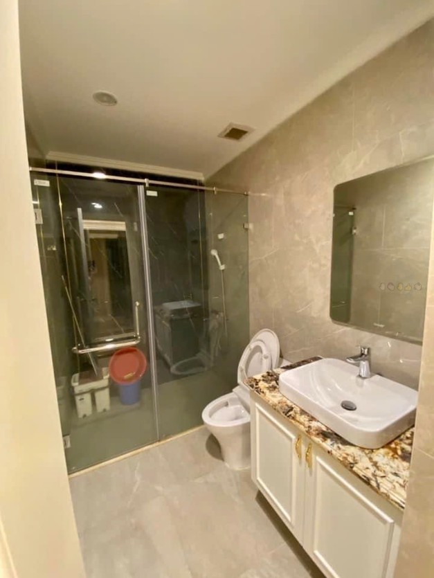 Căn hộ 2PN cho thuê tại Royal City, 72A Nguyễn Trãi - View thoáng mát, đầy đủ nội thất!