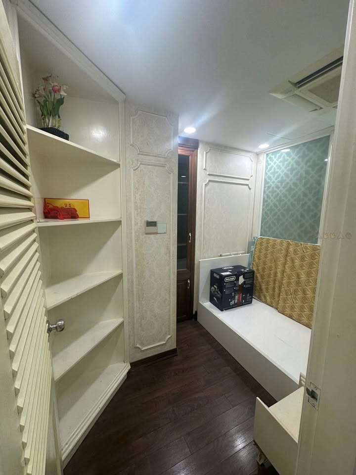 Căn hộ 3 phòng ngủ Royal City 72A Nguyễn Trãi - Full nội thất, view thoáng sáng