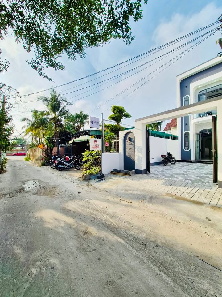 Nhà 1 Trệt 1 Lầu tại KP6, Phường Tân Ninh, Tây Ninh - Giá chỉ 3.24 tỷ, Sổ riêng!