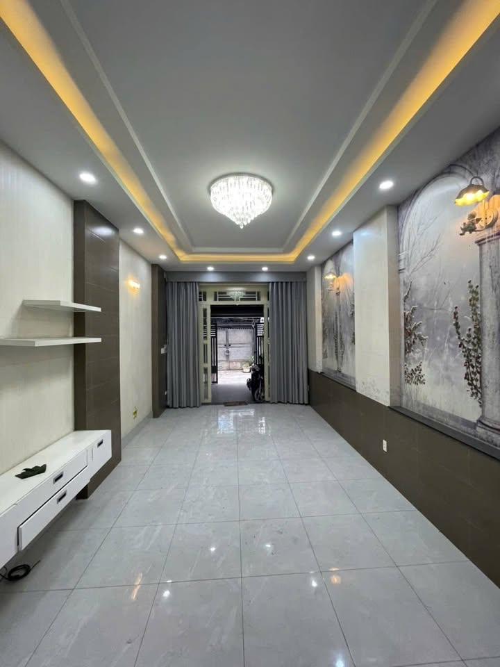 Nhà 3 tầng đường Số 10, quận Bình Tân, 80m² giá 5.7 tỷ - Sẵn sàng vào ở!