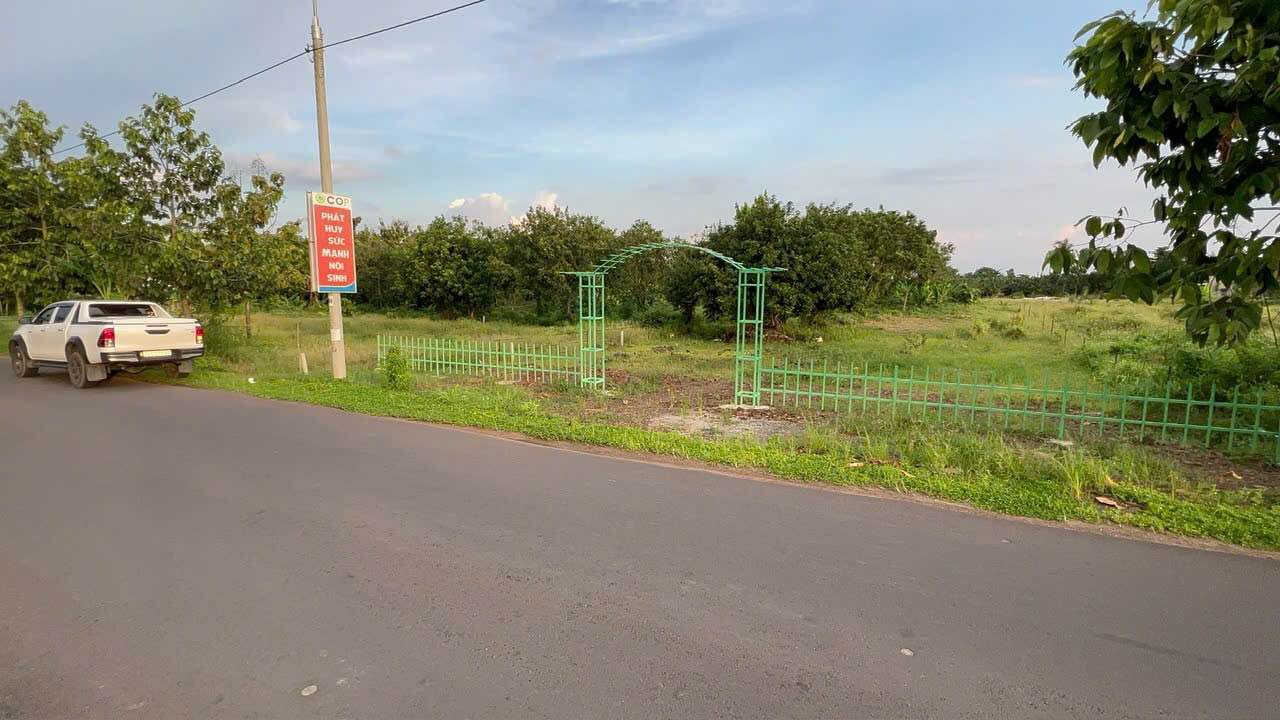 Đất mặt tiền nhựa Phú Lợi - Định Quán 1020m² giá 3.95 tỷ - Kinh doanh thuận lợi!