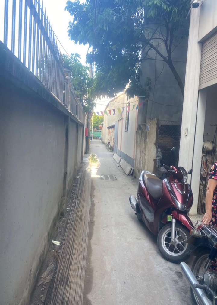 Nhà 3 tầng mới xây tại Thôn 1 Song Phương 40m² giá chỉ 2.1 tỷ - Cơ hội đầu tư hấp dẫn!