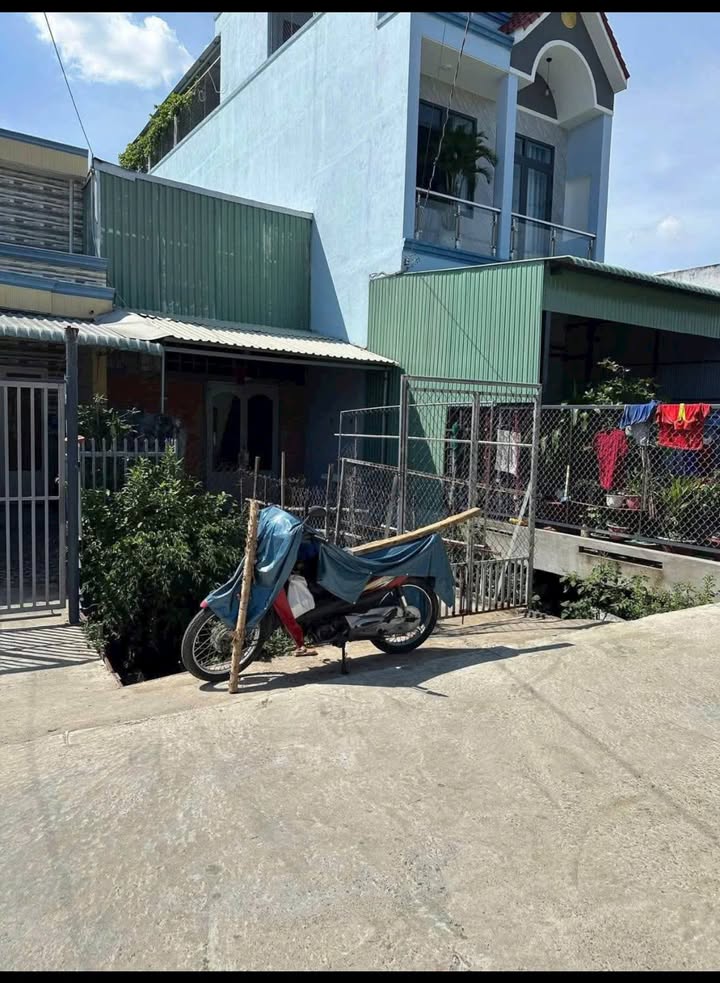 Nhà tiền chế tại phường 4 Tân An 60m² giá 950 triệu - Gần trường chuyên Long An