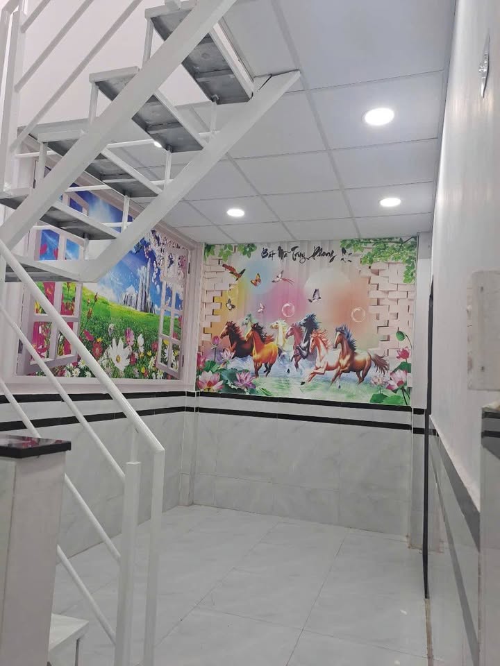 Nhà Hóc Môn 21m² giá 850 triệu - Gần trường học và chợ