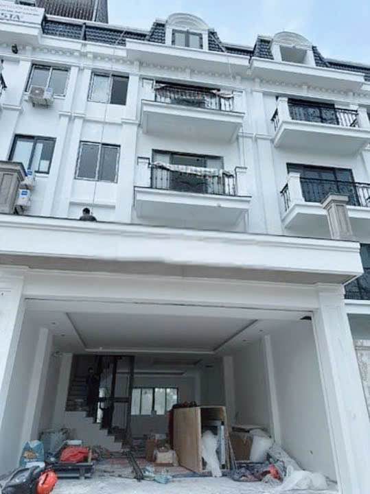 Nhà Liền Kề Mới Xây Tại KĐT Xuân Phương, 100m² giá 40 triệu - Cơ hội đầu tư hấp dẫn!