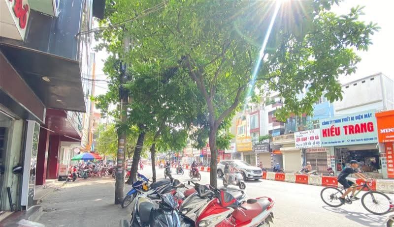 Bán nhà mặt đường Trần Nguyên Hãn, Lê Chân, Hải Phòng 58.6m² giá 8.7 tỷ - Hướng Tây Bắc, sổ đỏ chính chủ!