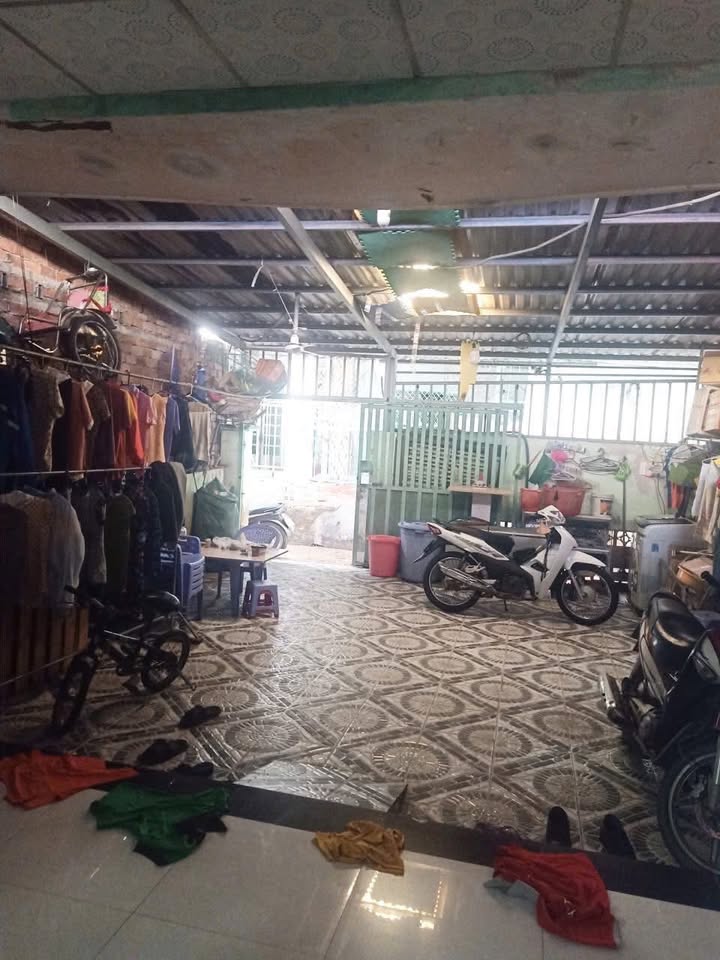 Nhà Long Phước 106m² giá 2.9 tỷ - Sổ riêng, không quy hoạch!