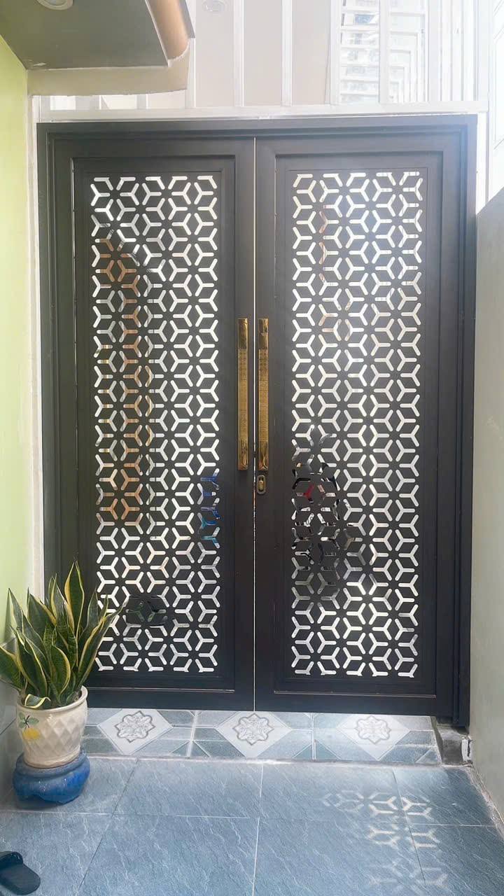 Nhà 4 tầng độc lập tại Ngõ 80 Phương Lưu, Hải Phòng - Chỉ 3.45 tỷ, sân cổng riêng, tiện nghi đầy đủ!