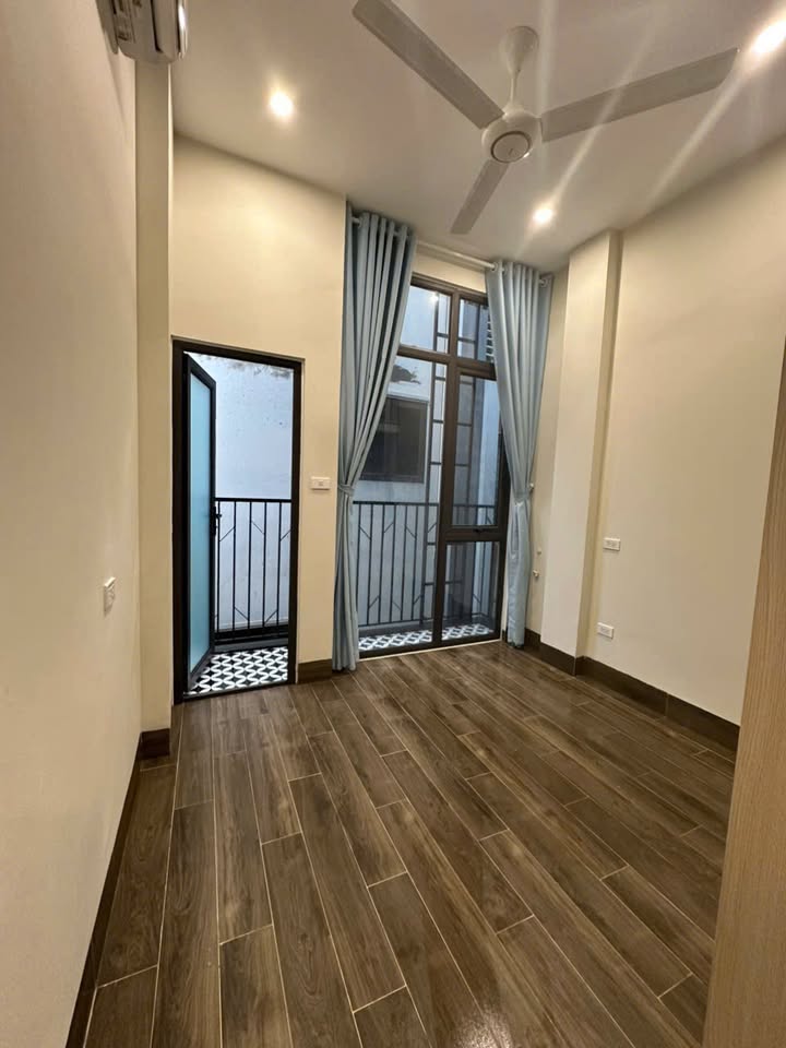 Căn hộ CCMN Trung Liệt, Đống Đa - Ngõ ô tô, Full đồ, Giá thỏa thuận!