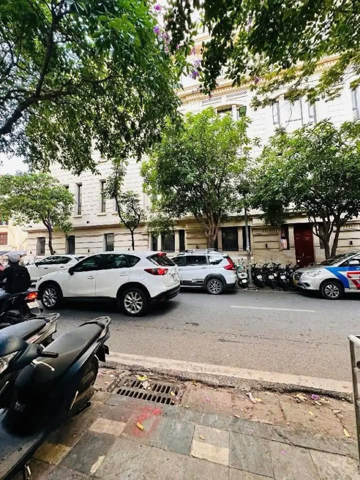 Nhà phố cổ Lò Sũ, Hoàn Kiếm 22m² giá 7 tỷ - Kinh doanh sinh lời ngay!