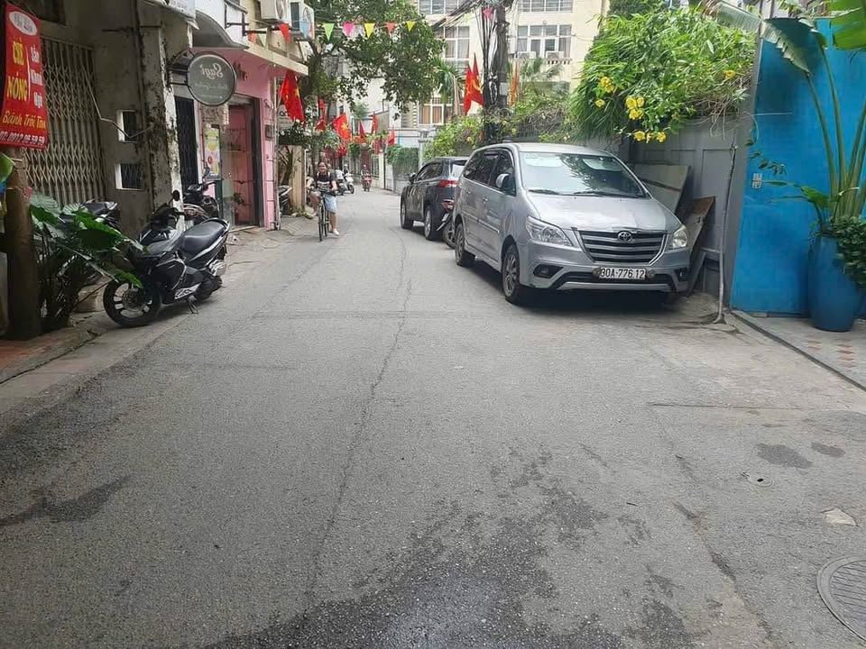 Đất phố Núi Trúc Ba Đình 100m² giá thỏa thuận - Đầu tư sinh lợi ngay!