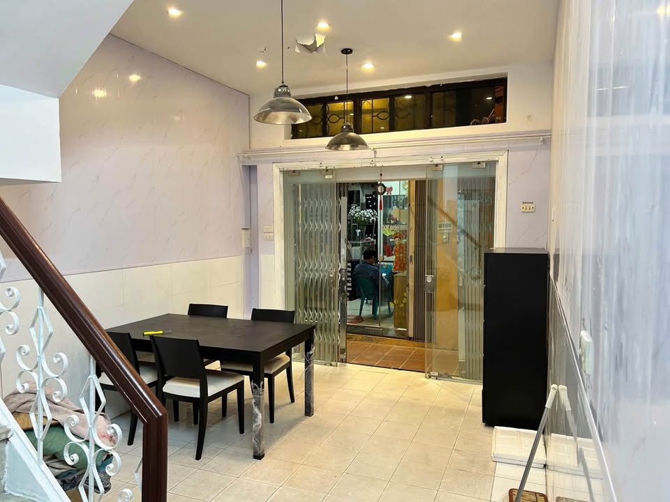 Nhà nguyên căn Lò Đúc, Hai Bà Trưng 90m² giá 10 triệu - Chính chủ cho thuê lâu dài!