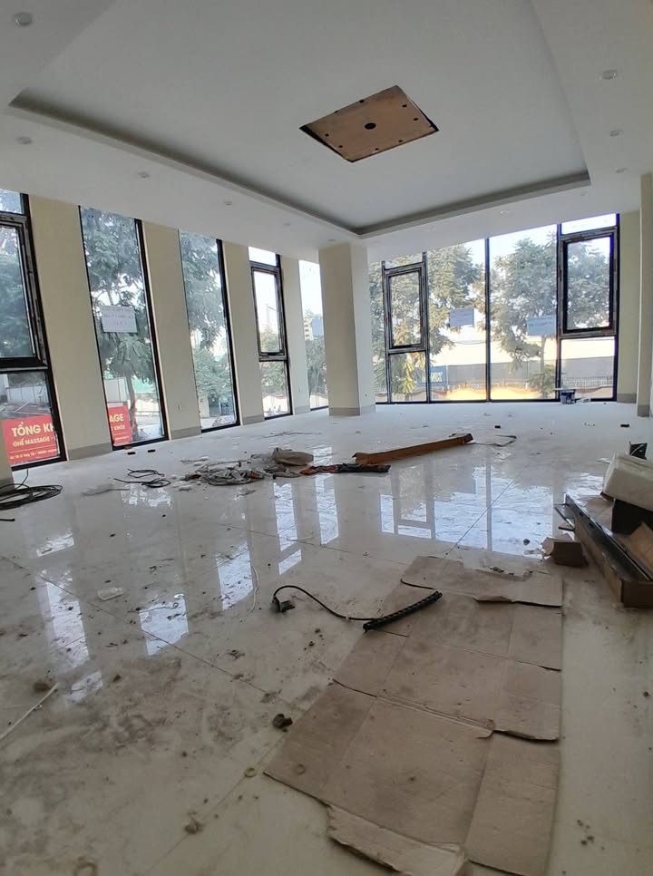 Nhà mặt phố Lê Trọng Tấn 60m² giá 50 triệu - Vị trí đắc địa, cho thuê ngay!