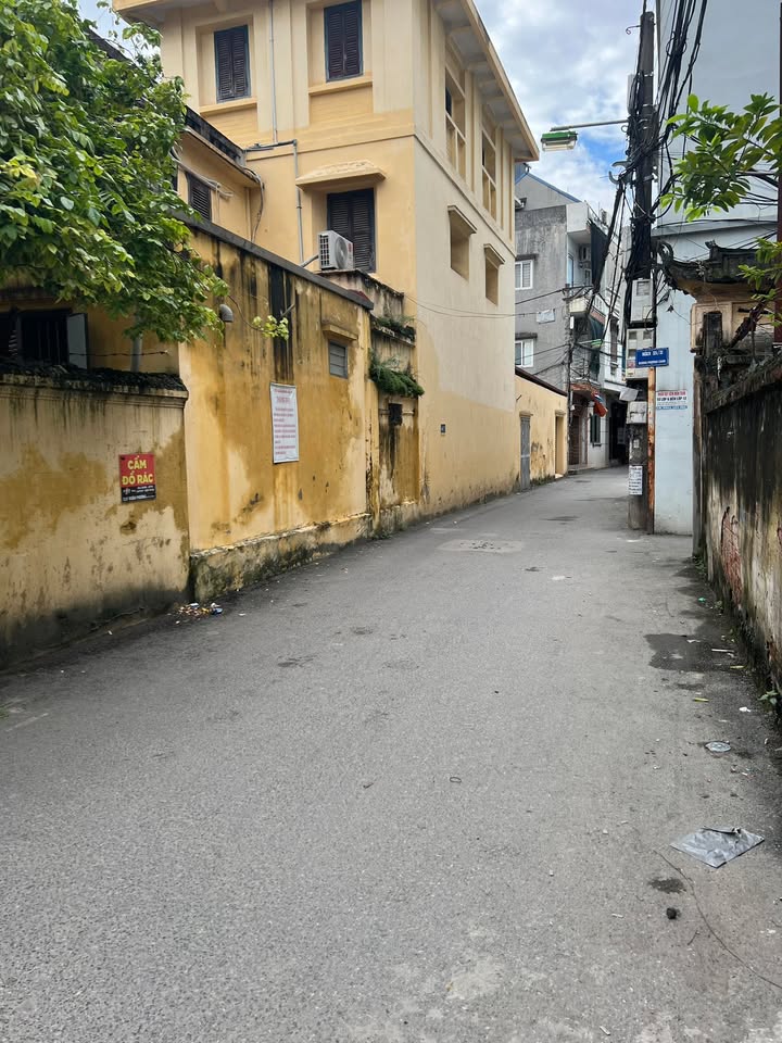 Đất nền Phương Canh, Nam Từ Liêm 60m² giá 6.6 tỷ - Vị trí đẹp, tiện ích xung quanh