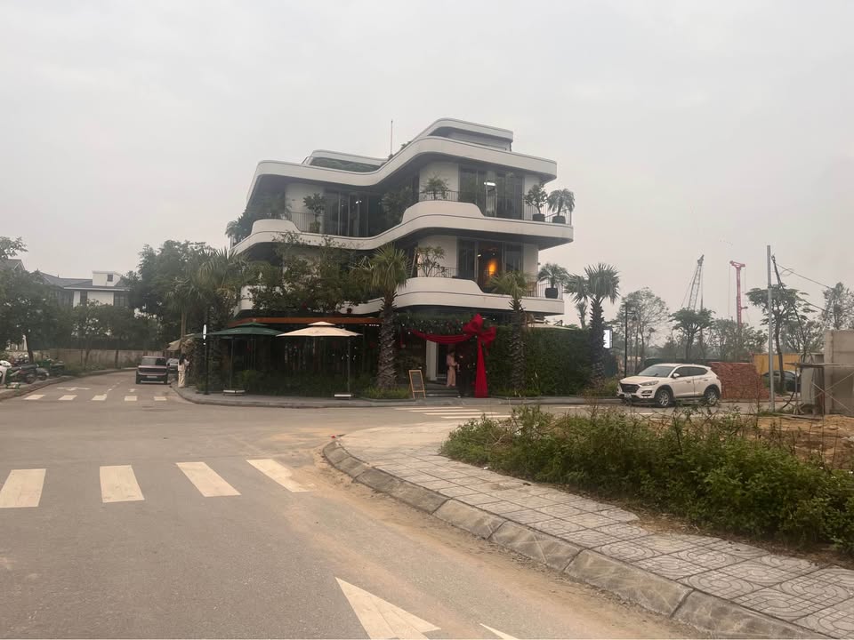 Đất Biệt thự Handico Vinh Tân 213m² giá 4 tỷ - Vị trí đắc địa trung tâm!