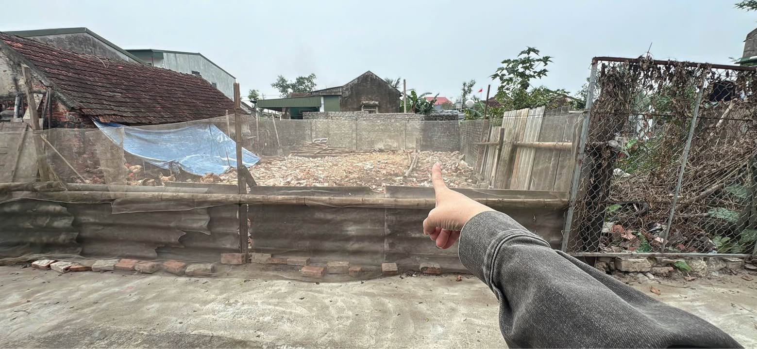 Đất nền Hưng Chính Vinh 62m² giá 1.3 tỷ - Mặt tiền đường thông, dân cư đông đúc!