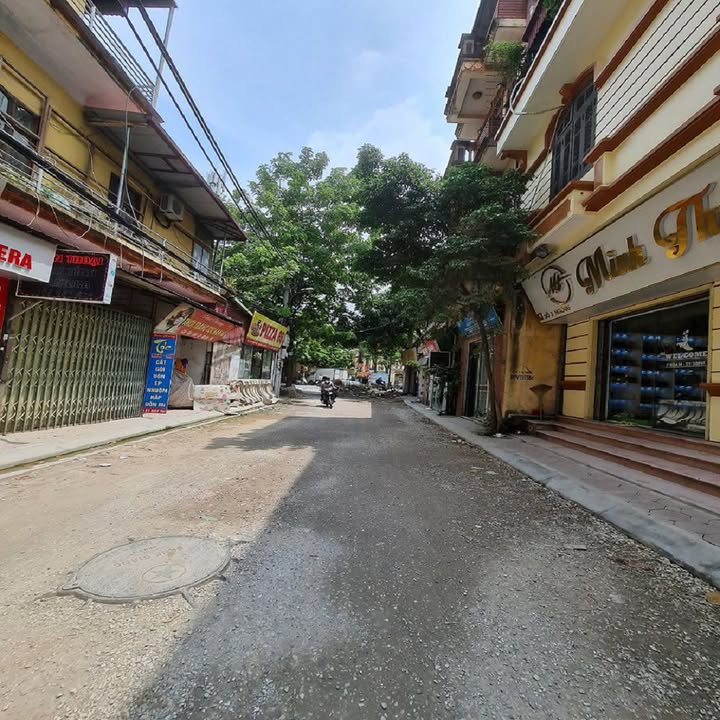 Nhà 3 tầng 111m² Đông Dư, Gia Lâm giá 11 tỷ - Chính chủ bán gấp!