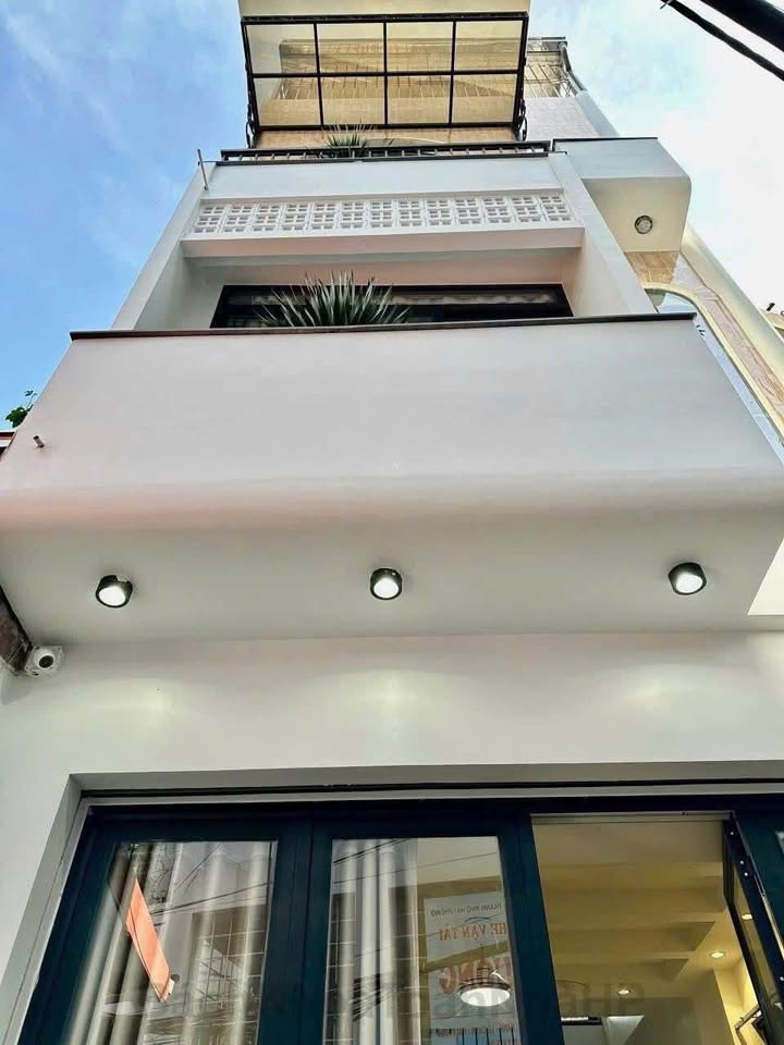 Nhà phố Vòng Hồ Sen, Lê Chân, Hải Phòng 72m² giá 5.25 tỷ - Đầu tư sinh lời, nội thất mới tinh!