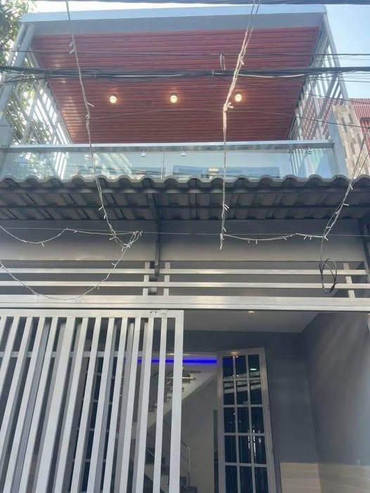 Nhà 1 lầu 1 trệt 52m² tại Đông Thạnh, Hóc Môn - Giá chỉ 1.98 tỷ, sổ đỏ chính chủ!